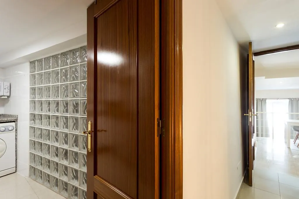 Apartamentos Diaber Gerona 22 塞维利亚 公寓